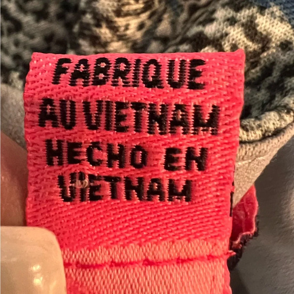 Betsey Johnson Black & White Cap Sleeved Mini Dress w/Blue Florals. Size 8. - Picture 12 of 14